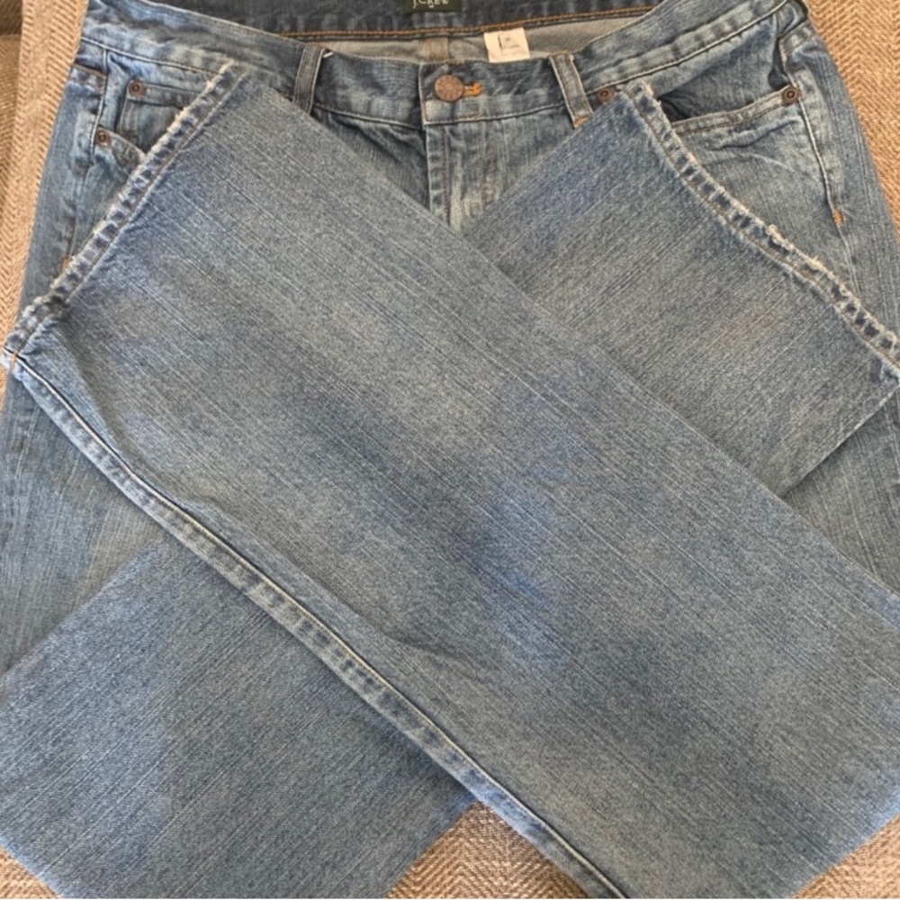 Excellent Preowned Condition J Crew Straight Leg Jeans Size 10. Very Cute.